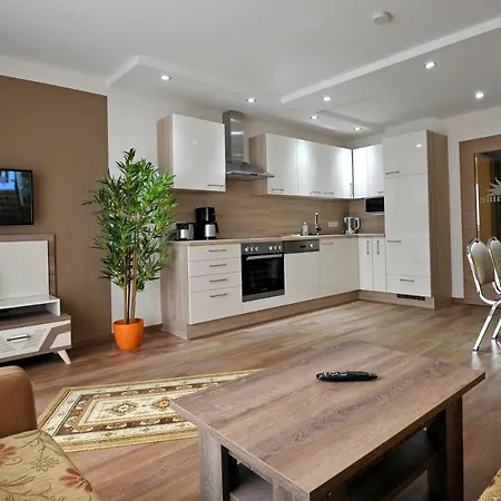 Sunshine - Great Mountain View Apartment Schladming